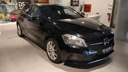 Preto Usado 2016 Mercedes A180 Citadino | € 15.500 (Preço justo)