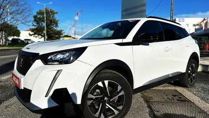 Usado 2022 Peugeot 2008 Allure SUV | € 20.900 (Bom preço)