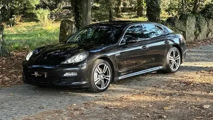 Cinzento Usado 2009 Porsche Panamera Sedan | € 38.990 (Preço justo)