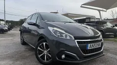Usado 2017 Peugeot 208 Allure Citadino | € 11.990 (Preço justo)