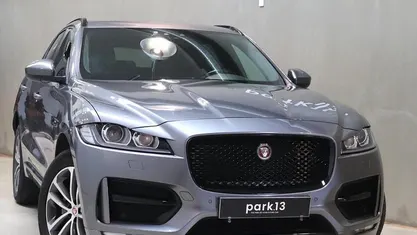 Usado Jaguar F-Pace R-Sport 180 HP (132 kW) 2019 SUV