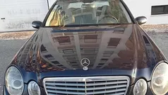 Azul Usado 2006 Mercedes E270 Sedan | € 10.880 (Preço justo)