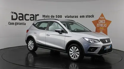 Usado Seat Arona Style 95 HP (69 kW) 2019 Cinzento SUV