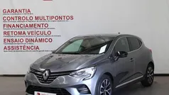 Cinza Usado 2023 Renault Clio V Techno | € 16.750 (Preço justo)