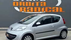 Cinza Usado 2006 Peugeot 107 Citadino | € 4.750 (Preço justo)