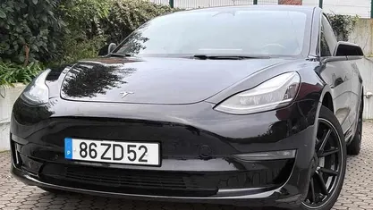 Usado 2019 Tesla Model 3 Sedan | € 22.900 (Bom preço)
