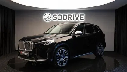 Preto Usado 2024 BMW iX SUV | € 42.900 (Preço justo)