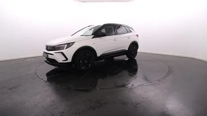 Branco Usado 2024 Opel Grandland X SUV | € 31.900 (Preço justo)