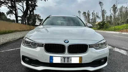 Branco Usado 2017 BMW 318 Citadino | € 20.500 (Preço justo)