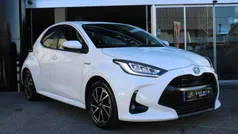 Branco Usado 2021 Toyota Yaris Comfort Citadino | € 19.750 (Preço justo)
