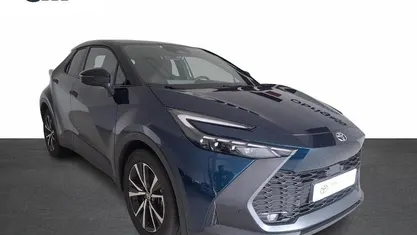 Usado Toyota C-HR 140 HP (102 kW) 2025 SUV