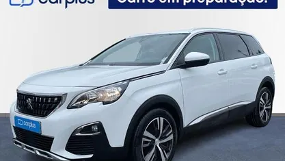Usado Peugeot 5008 Allure 130 HP (95 kW) 2020 Branco SUV