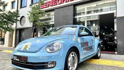 Usado VW Beetle 105 HP (77 kW) 2012 Azul Citadino