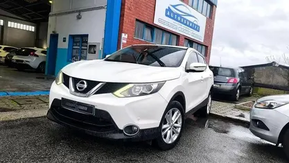 Usado 2015 Nissan Qashqai Tekna SUV | € 12.700 (Bom preço)
