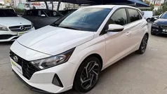 Branco Usado 2022 Hyundai i20 Style Sedan | € 16.990 (Preço justo)