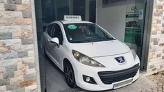 Branco Usado 2011 Peugeot 207 Citadino | € 4.950 (Bom preço)
