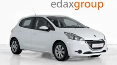 Branco Usado 2015 Peugeot 208 Citadino | € 5.490 (Super Preço)