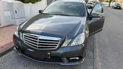 Cinzento Usado 2010 Mercedes E250 Carrinha | € 13.000 (Bom preço)