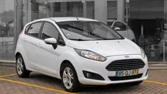 Branco Usado 2015 Ford Fiesta Trend Citadino | € 9.990 (Preço justo)