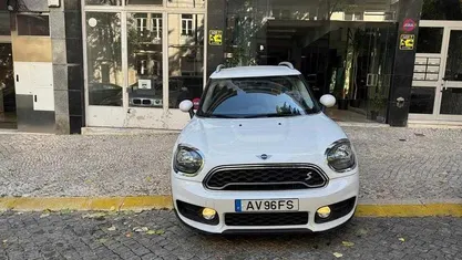 Usado Mini Countryman 224 HP (164 kW) 2018 Branco SUV