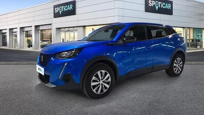 Usado Peugeot e-2008 Active 100 kW (136 HP) 2023 Azul SUV