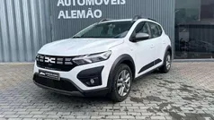 Branco Usado 2023 Dacia Sandero Comfort Citadino | € 15.950 (Preço justo)
