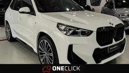 Preto Usado 2023 BMW X1 SUV | € 43.700 (Preço justo)