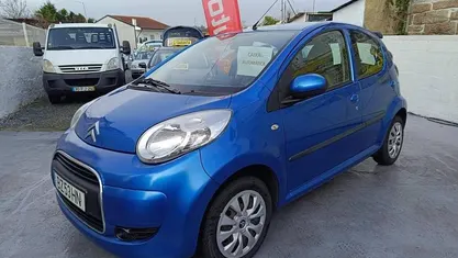 Azul Usado 2010 Citroën C1 Shine Citadino | € 6.999 (Preço justo)