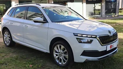 Usado Skoda Kamiq 110 HP (80 kW) 2022 Cinzento SUV