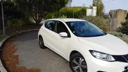 Branco Usado 2015 Nissan Pulsar Citadino | € 9.900 (Preço justo)