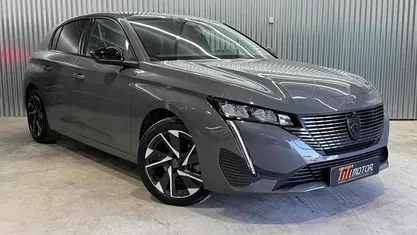 Cinzento Usado 2024 Peugeot 308 Citadino | € 26.450 (Preço justo)