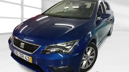 Usado Seat Leon Style 115 HP (84 kW) 2019 Azul