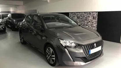 Usado 2023 Peugeot 208 Active Citadino | € 15.000 (Preço justo)