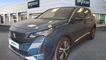 Usado Peugeot 3008 Allure 225 HP (165 kW) 2022 SUV