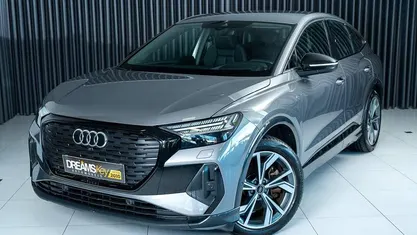 Cinzento Usado 2022 Audi Q4 e-tron SUV | € 37.900 (Preço justo)