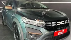 Verde escuro Usado 2024 Dacia Sandero Extreme Citadino | € 16.990 (Bom preço)