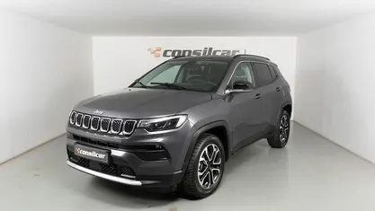 Usado Jeep Compass Limited 190 HP (139 kW) 2021 Cinza antracite SUV