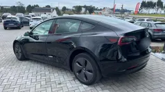 Preto Usado 2022 Tesla Model 3 Standard Range Sedan | € 28.900 (Preço justo)
