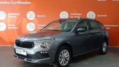 Cinzento médio metalizado Usado 2024 Skoda Kamiq SUV | € 22.690 (Preço justo)