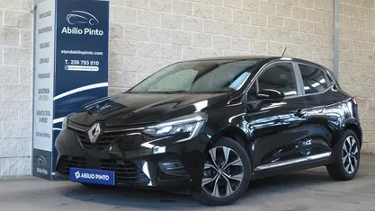 Usado Renault Clio V Evolution 90 HP (66 kW) 2023 Preto