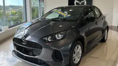 Cinzento Novo 2025 Mazda 2 Center-Line | € 23.900 (Preço justo)