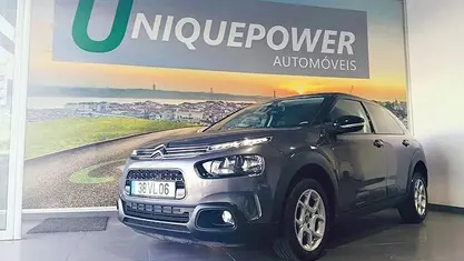 Usado Citroën C4 Cactus 102 HP (75 kW) 2018 Outra Citadino