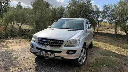 Usado Mercedes ML320 224 HP (164 kW) 2006 Cinzento SUV