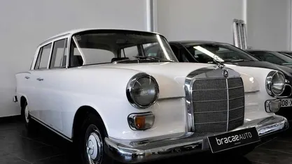 Usado Mercedes 190 55 HP (40 kW) 1963 Sedan