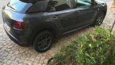 Cinzento Usado 2015 Citroën C4 Cactus Citadino | € 11.000 (Preço justo)