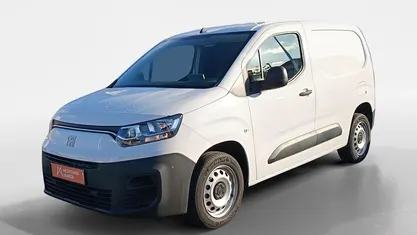 Usado 2023 Fiat Doblò Monovolume | € 18.017 (Preço justo)