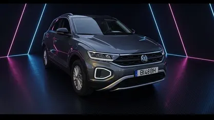 Cinza Usado 2024 VW T-Roc Life SUV | € 28.990 (Preço justo)