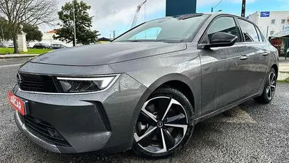 Cinza Usado 2023 Opel Astra Elegance | € 23.900 (Bom preço)