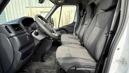 Usado Renault Master 150 HP (110 kW) 2022 Branco Monovolume