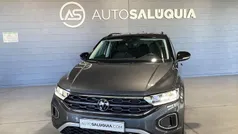 Cinzento Usado 2024 VW T-Roc Life SUV | € 30.900 (Preço justo)